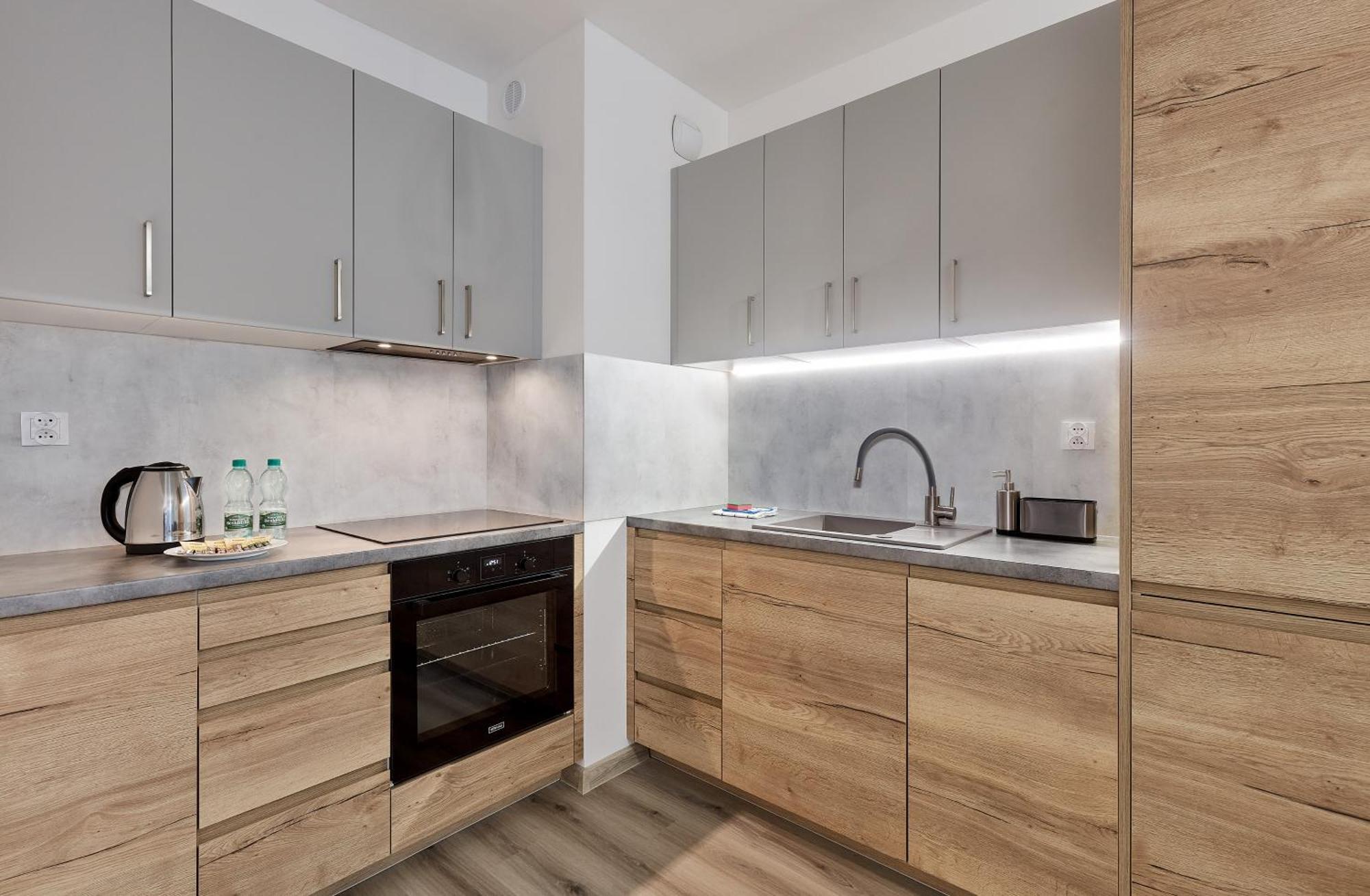 Airport Comfy Apartment *